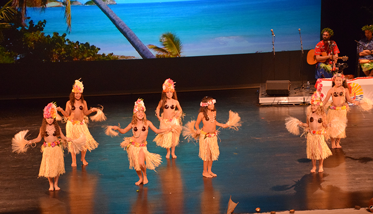Association de danse Tahitienne Vahine Ori Tahiti Anglet